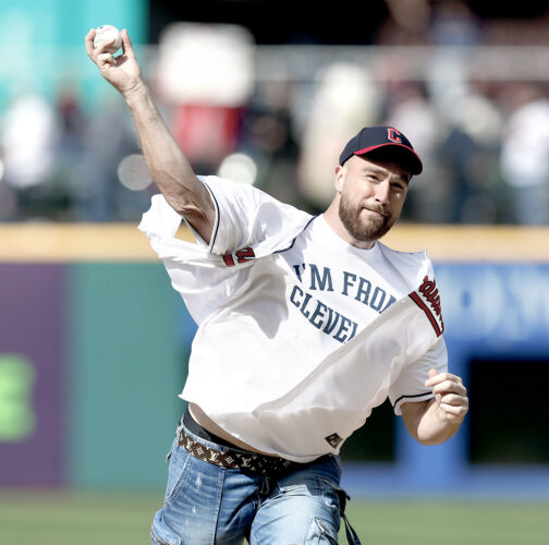 Chiefs’ Kelce bounces first pitch before opener News, Sports, Jobs The Herald Star